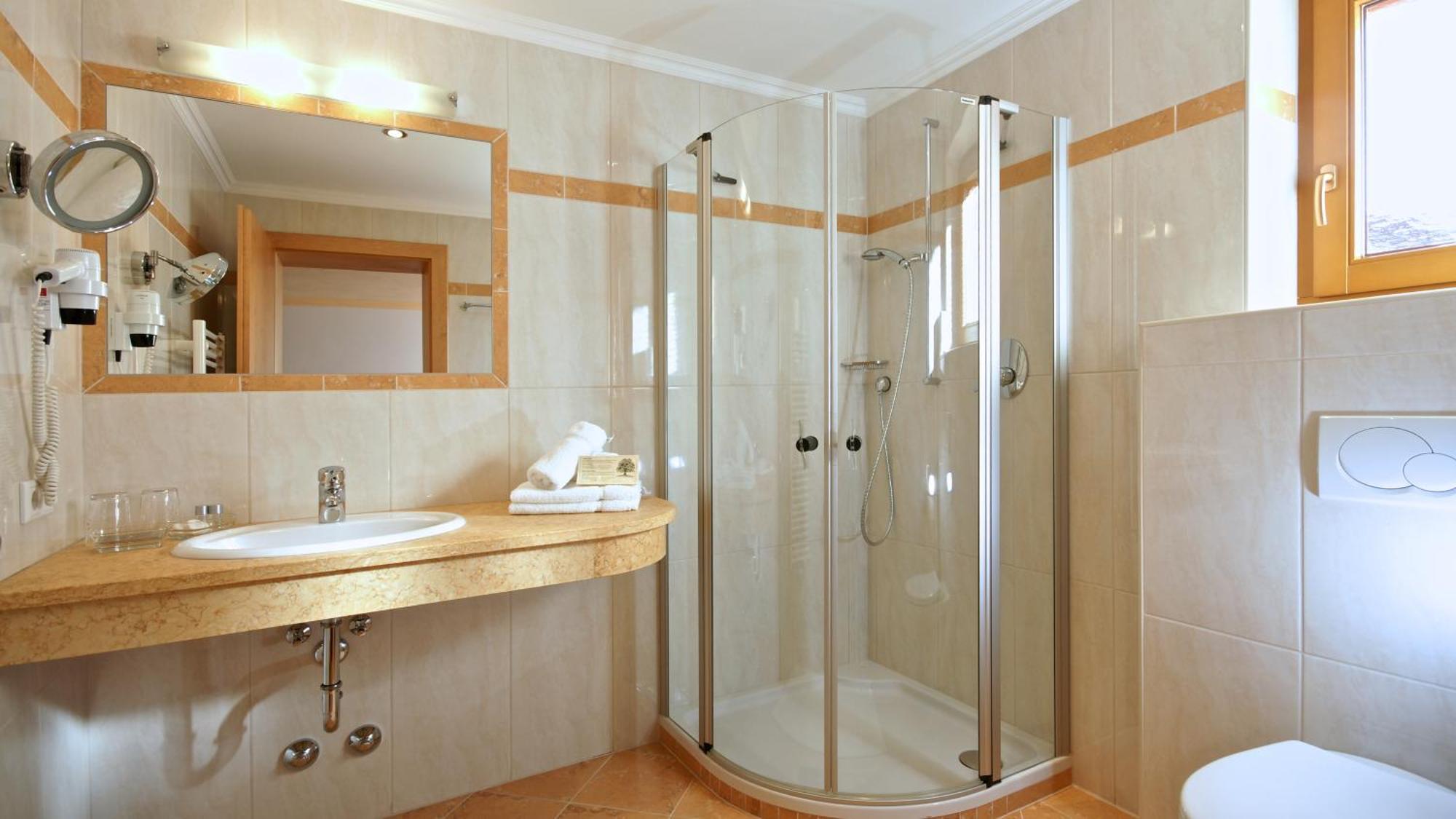 Hotel-Garni Weidacherhof 로이타쉬 외부 사진